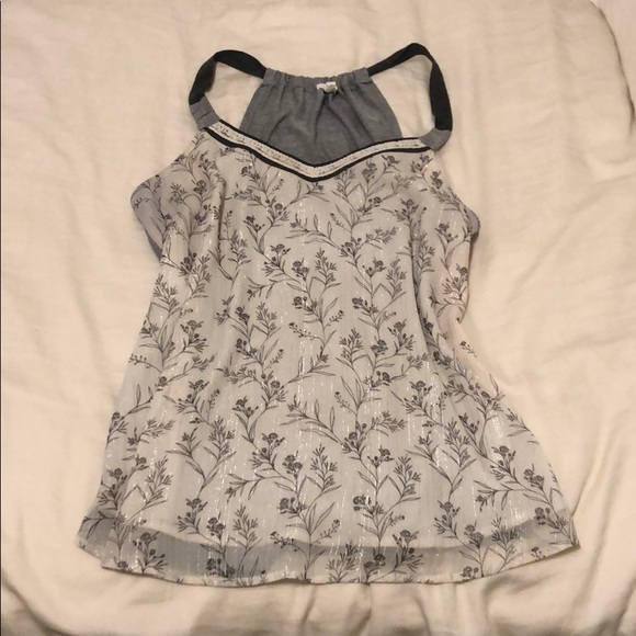 Shimmery Floral Blouse - Picture 2 of 3